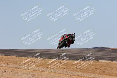 media/Feb-06-2025-Racers Edge (Thu) [[c17ed6f7b1]]/2-B Group/Session 4 End (Turn 10 Backside)/